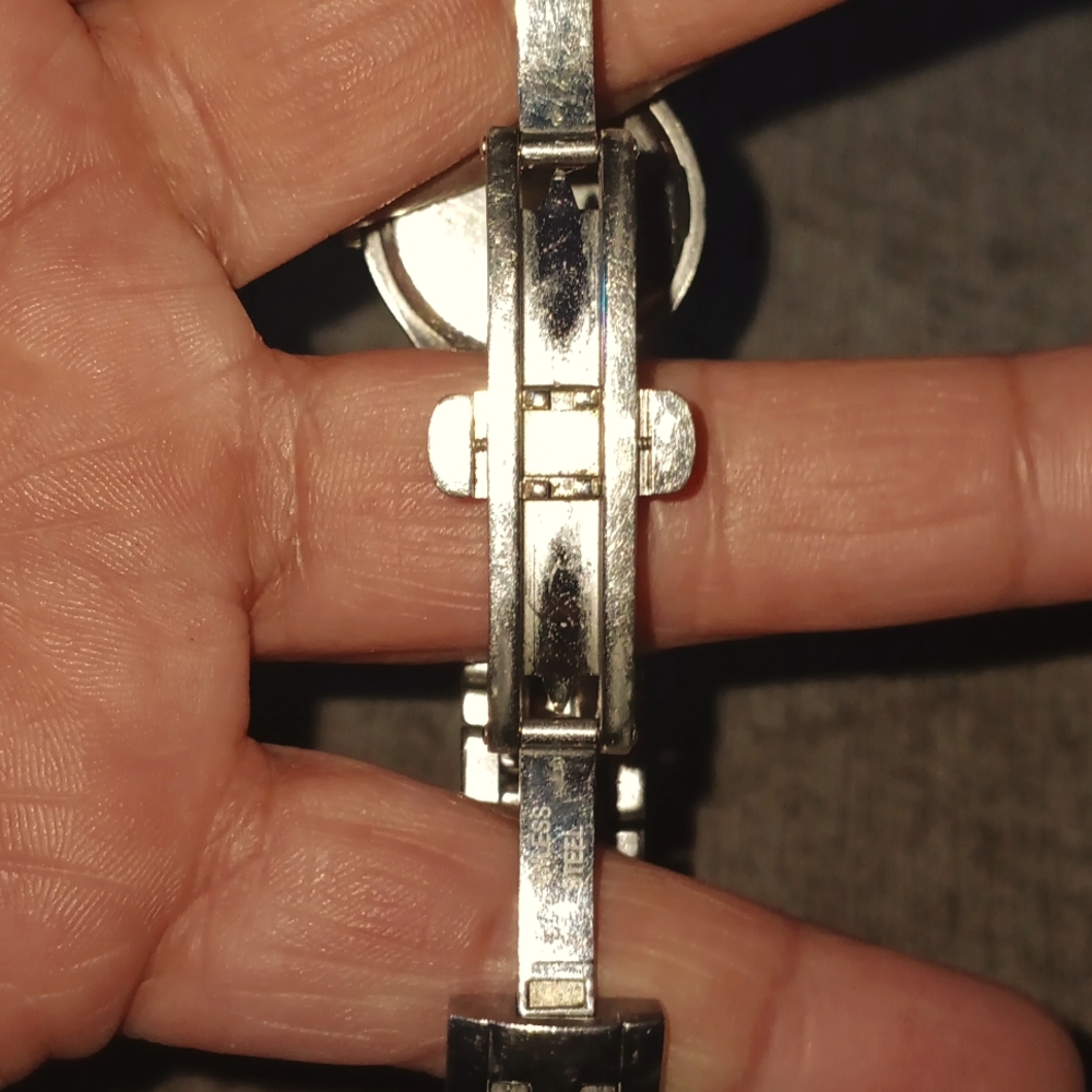 Watch - Picture 3 of 5